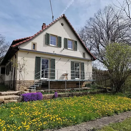 Am Alten Steinbruch *