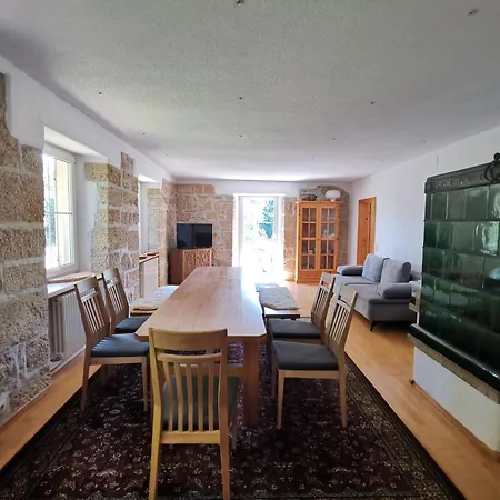 Am Alten Steinbruch *